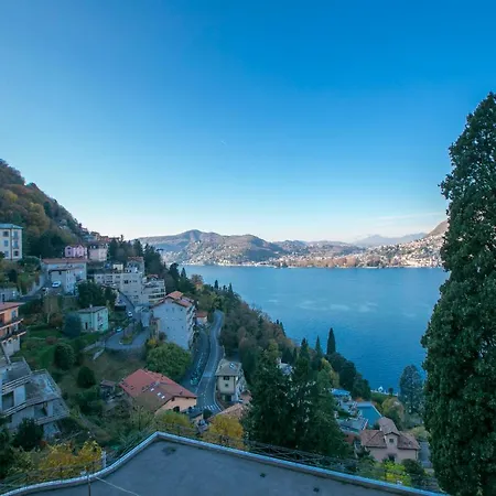 Sleeps 4 * Camnago Volta