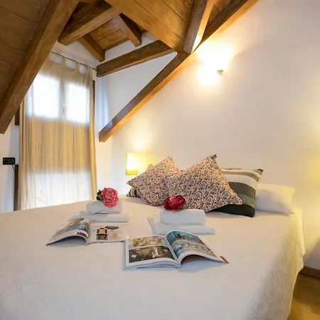 Appartement Sleeps 4 *