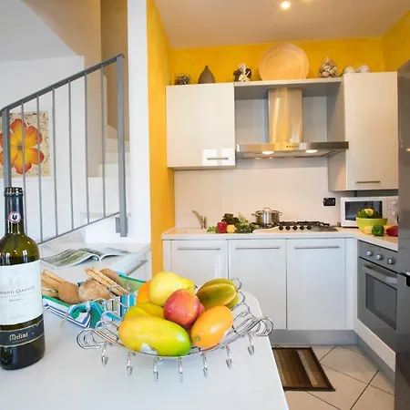 Appartement Sleeps 4 Camnago Volta