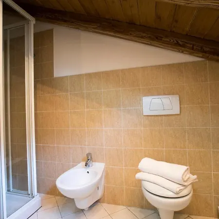 Sleeps 4 *